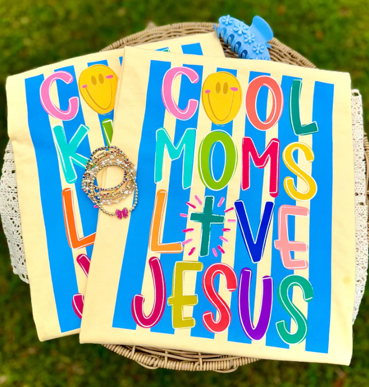 Cool Moms Love Jesus Graphic Tee